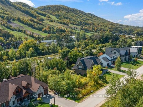 164 Delphi Lane, Blue Mountains, ON N0H1J0