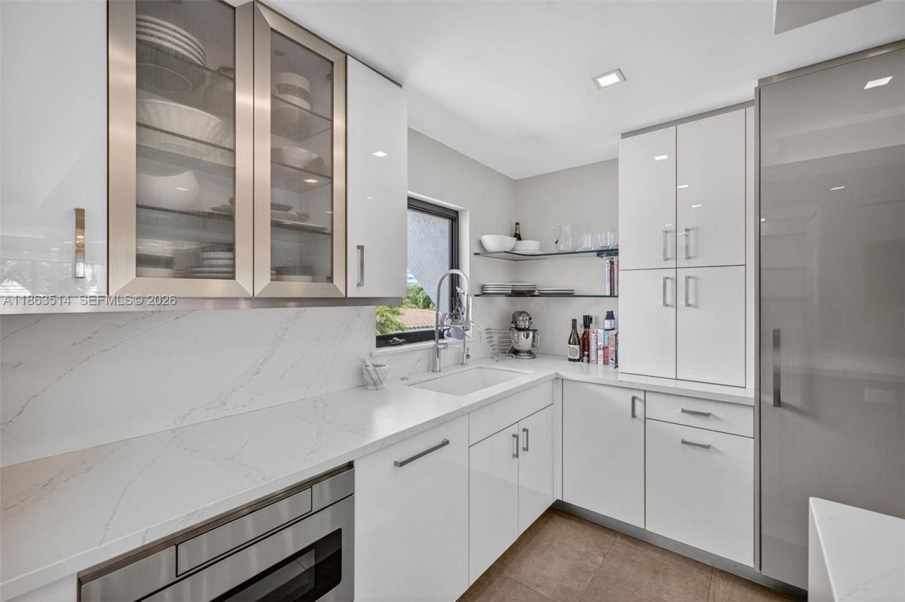 1223 Hillsboro Mile, Unit 4, Hillsboro Beach, FL 33062 Photo