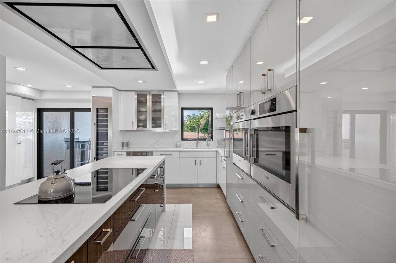 1223 Hillsboro Mile, Unit 4, Hillsboro Beach, FL 33062 Photo