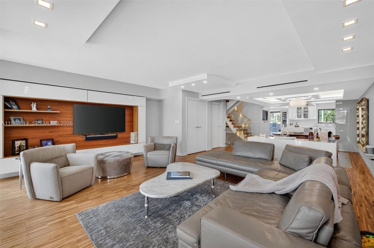 1223 Hillsboro Mile, Unit 4, Hillsboro Beach, FL 33062 Photo