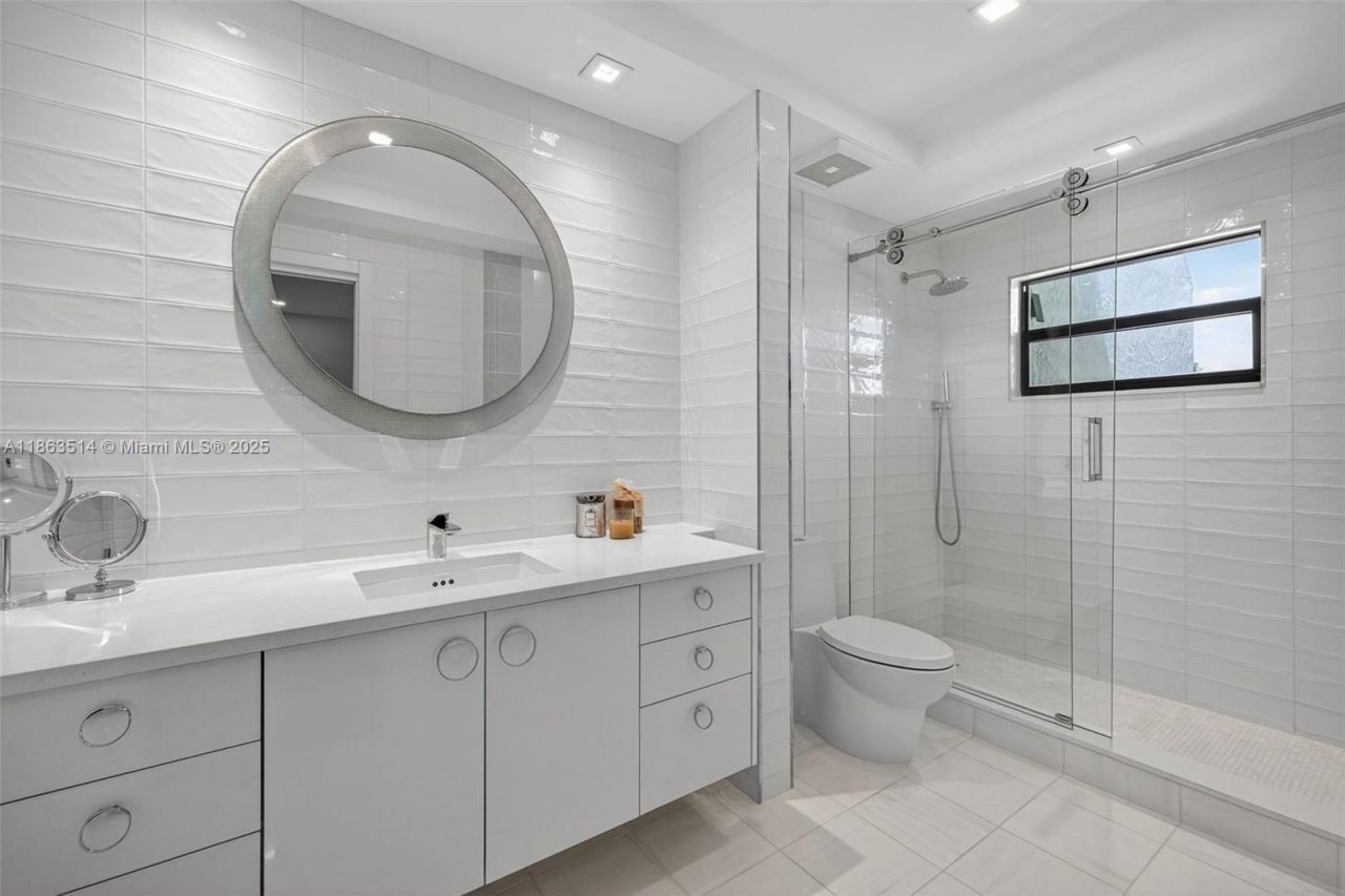 1223 Hillsboro Mile, Unit 4, Hillsboro Beach, FL 33062 Photo