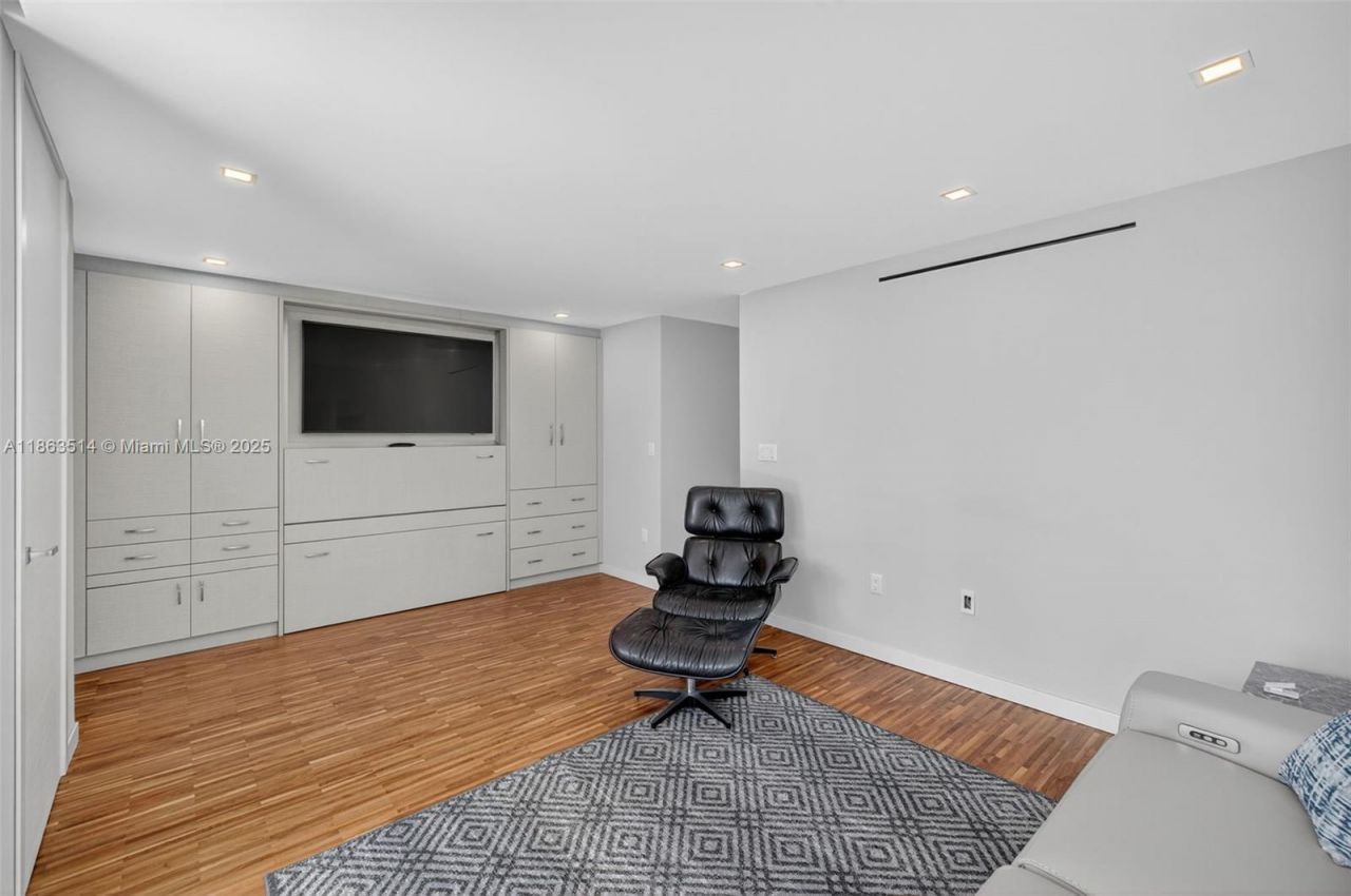 1223 Hillsboro Mile, Unit 4, Hillsboro Beach, FL 33062 Photo