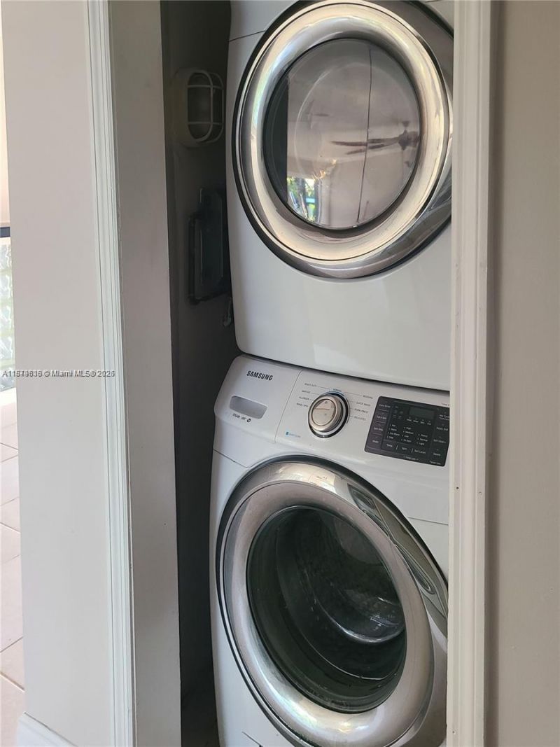 2033 Calais Dr, Unit 5, Miami Beach, FL 33141 Photo