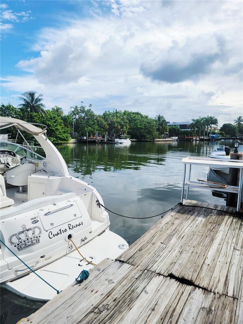 2033 Calais Dr, Unit 5, Miami Beach, FL 33141 Photo