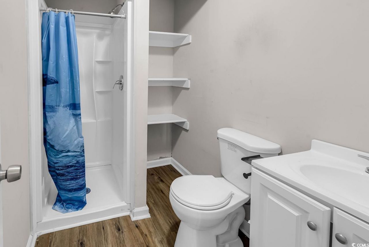 663 Player St. Photo 26