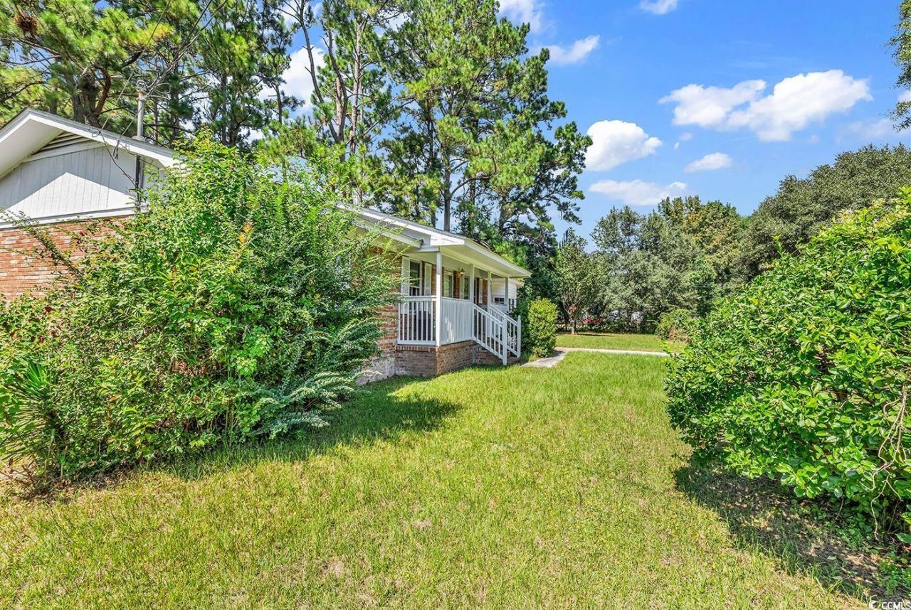 663 Player St. Photo 29