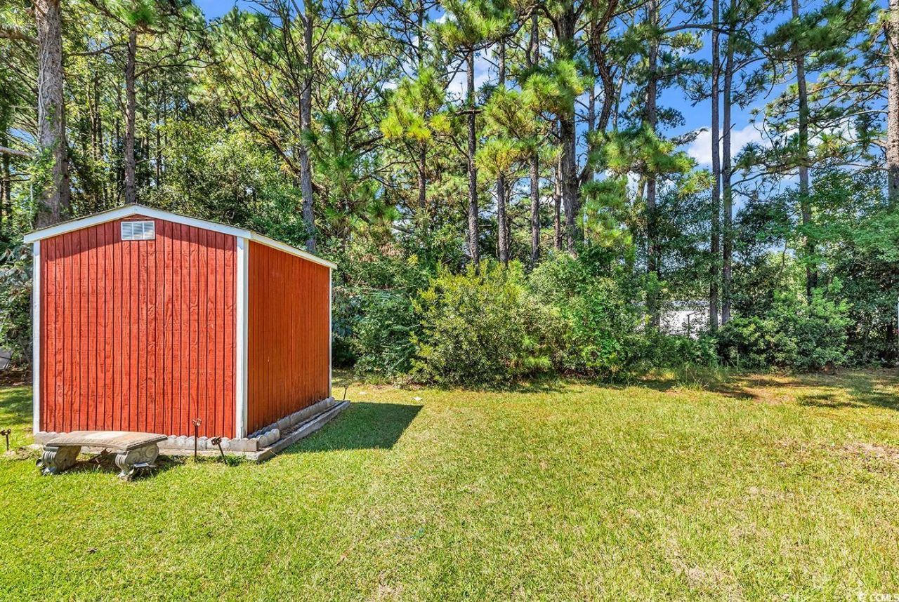 663 Player St. Photo 31