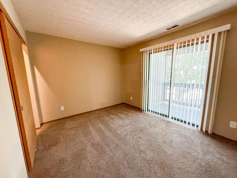 2744 Greystone Drive, Unit E, Columbus, OH 43220 Photo 11