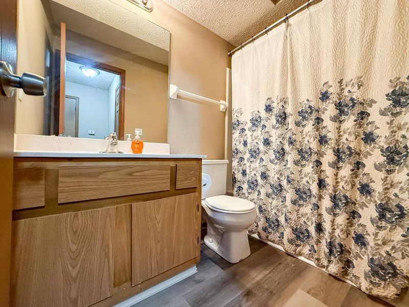 2744 Greystone Drive, Unit E, Columbus, OH 43220 Photo 16