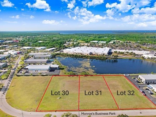 13836 MONROES BUSINESS PARK, Unit Lot 32, TAMPA, FL 33635