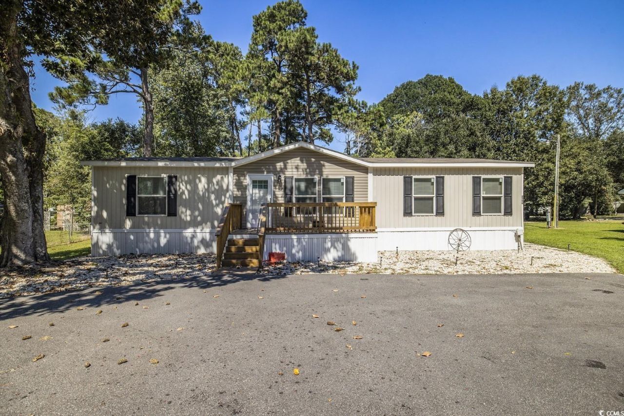 2396 Highway 15 Photo 1