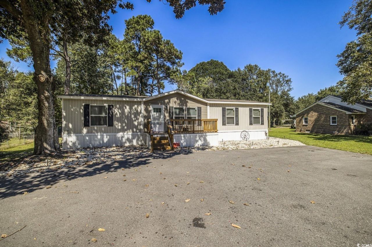 2396 Highway 15 Photo 5