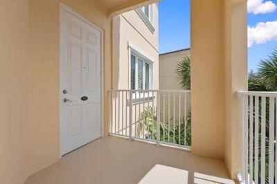 18 Harbour Isle Drive W, Unit 306, Fort Pierce, FL 34949 Photo