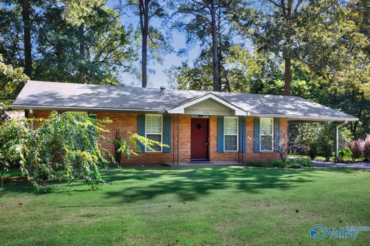 504 Delaney Road Nw, Huntsville, AL 35806 Main Photo