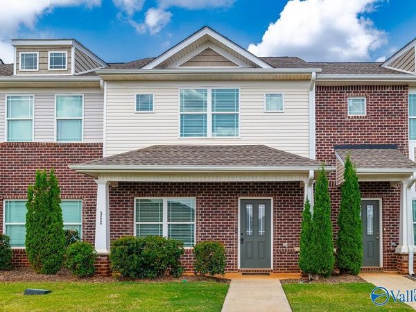 352 Falling Water Lane, Huntsville, AL 35756