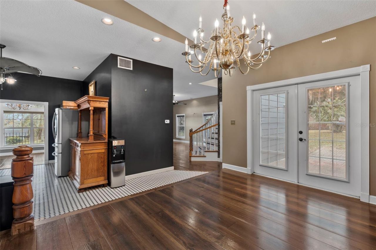 126 E Palmetto Avenue, Howey in the Hills, FL 34737 Photo