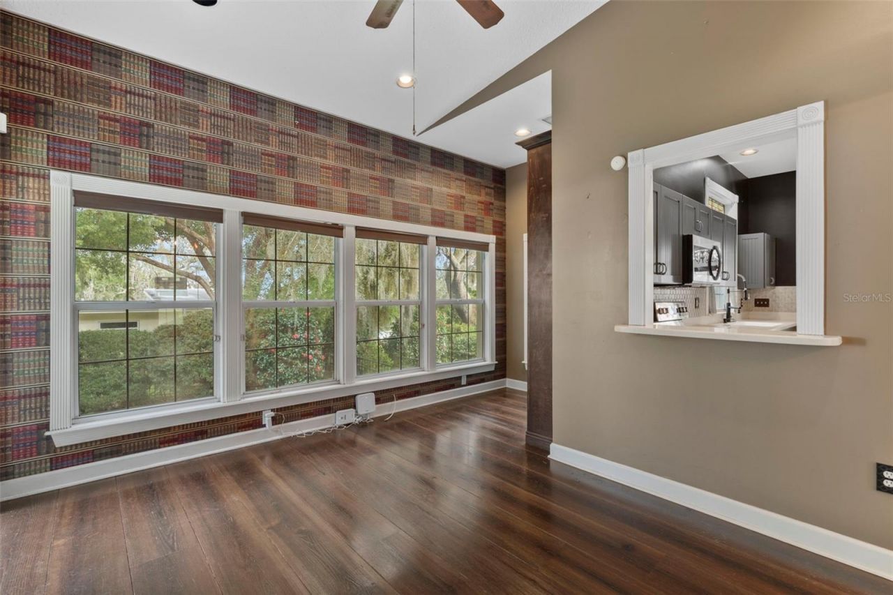 126 E Palmetto Avenue, Howey in the Hills, FL 34737 Photo