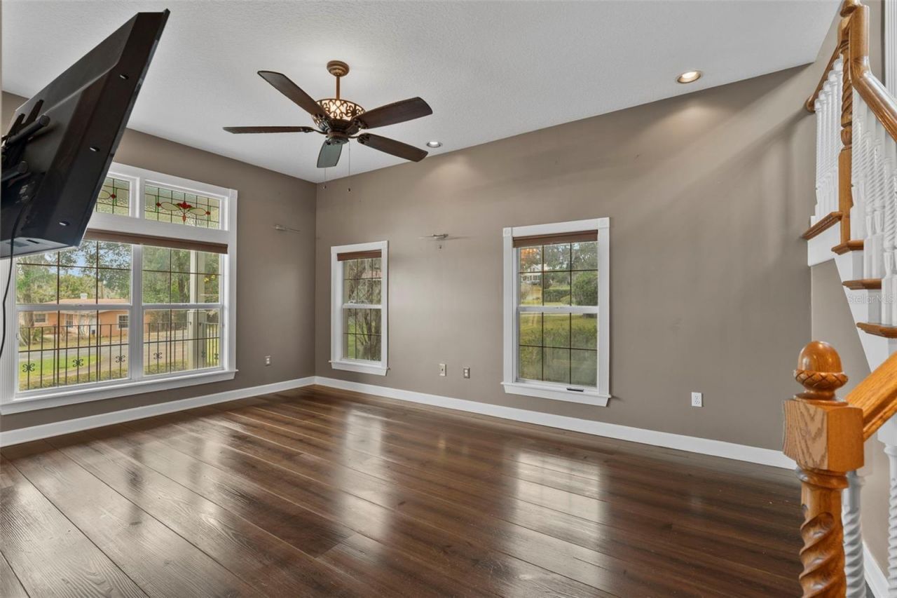 126 E Palmetto Avenue, Howey in the Hills, FL 34737 Photo