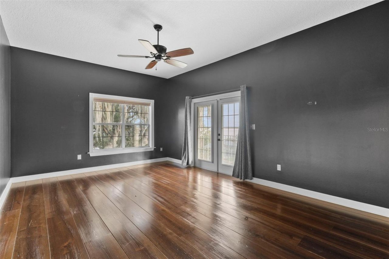 126 E Palmetto Avenue, Howey in the Hills, FL 34737 Photo