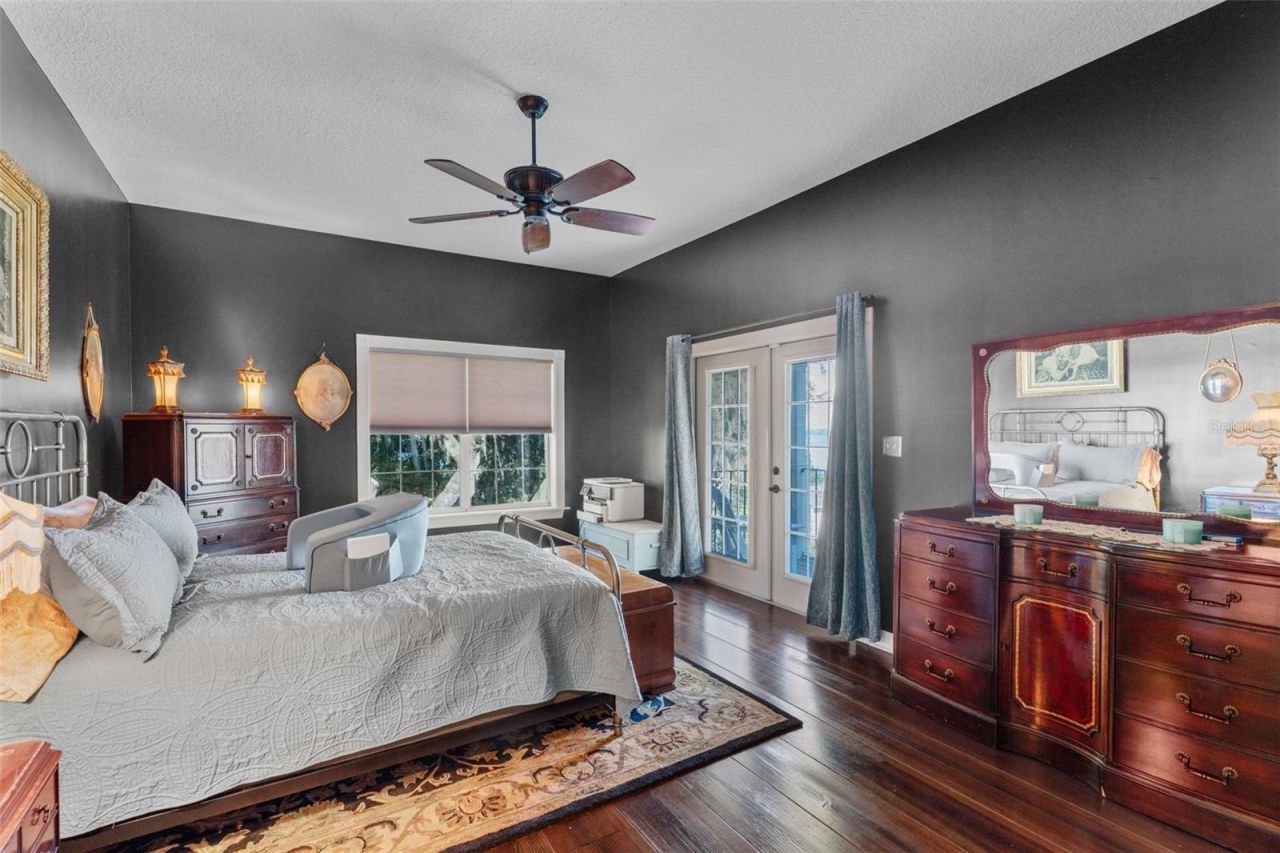 126 E Palmetto Avenue, Howey in the Hills, FL 34737 Photo