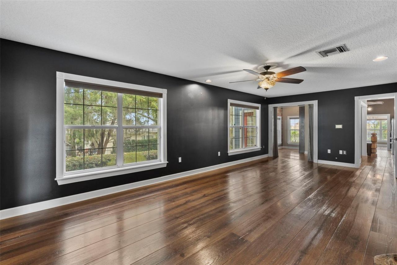 126 E Palmetto Avenue, Howey in the Hills, FL 34737 Photo