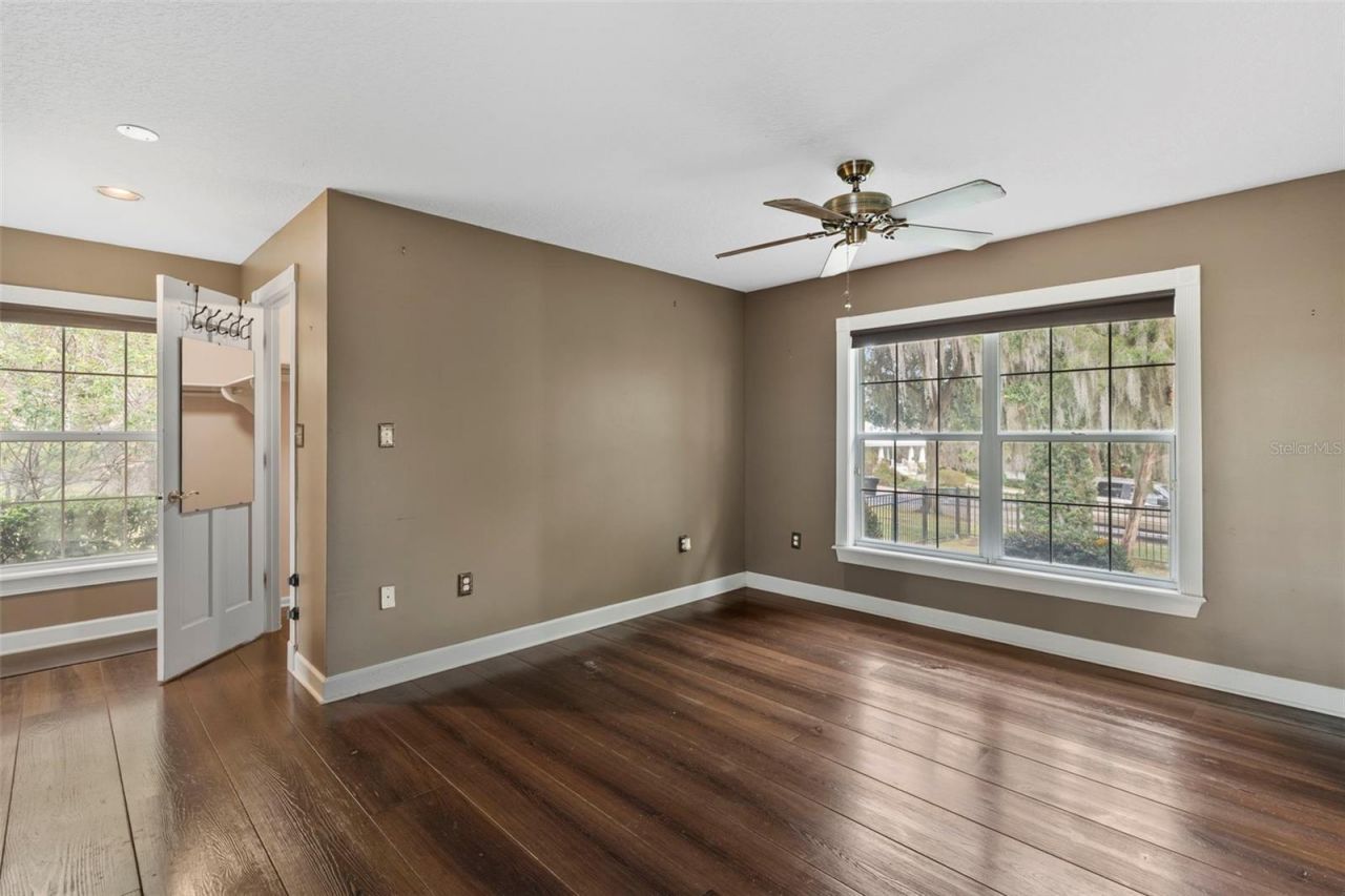 126 E Palmetto Avenue, Howey in the Hills, FL 34737 Photo