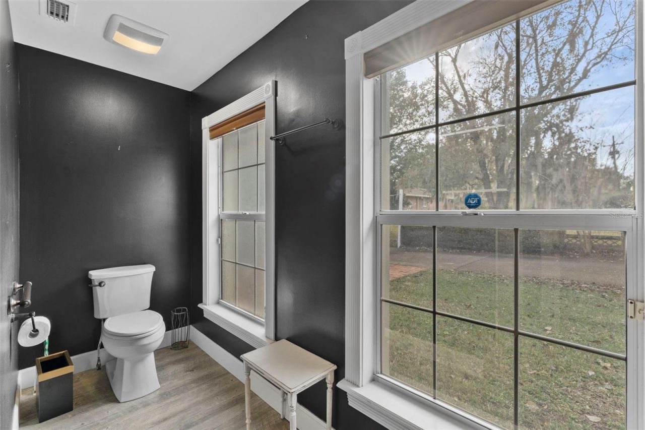 126 E Palmetto Avenue, Howey in the Hills, FL 34737 Photo