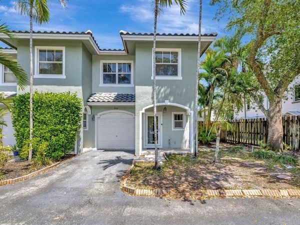 808 SW 4th Ave, Fort Lauderdale, FL 33315