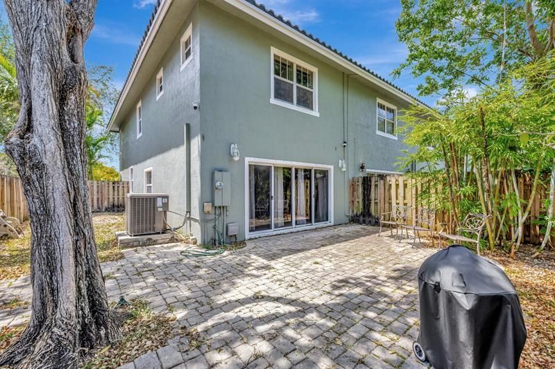 808 SW 4th Avenue, Fort Lauderdale, FL 33315 Photo