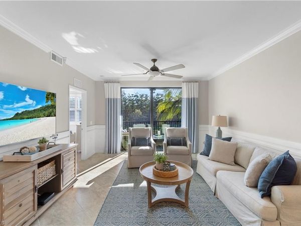 9596 Trevi CT, Unit 5425, NAPLES, FL 34113