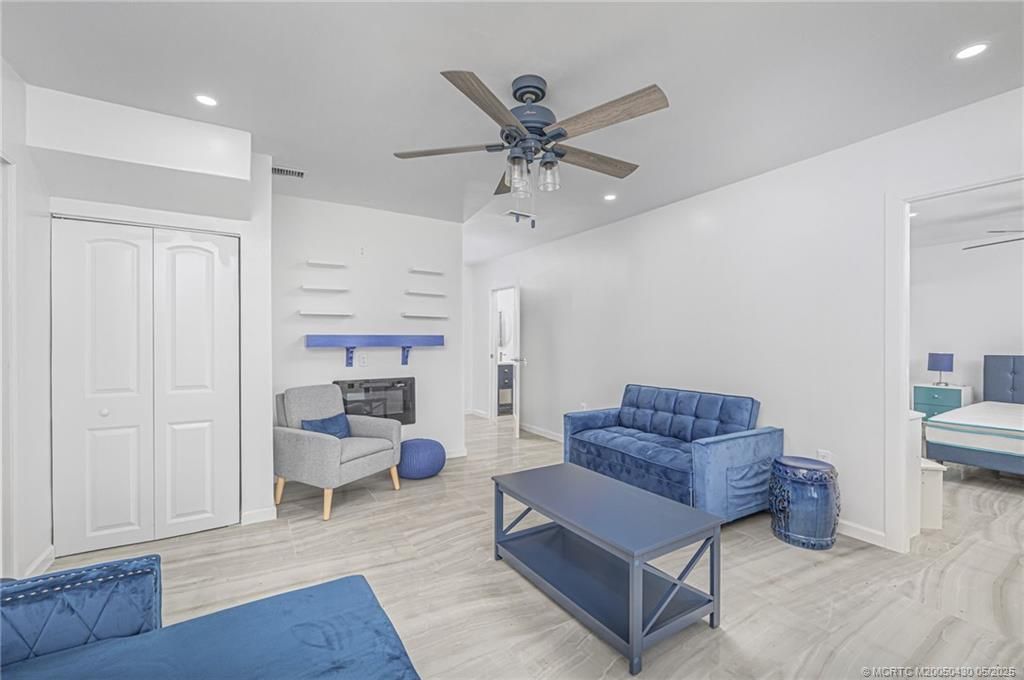 7007 S Indian River Drive, Fort Pierce, FL 34982 Photo