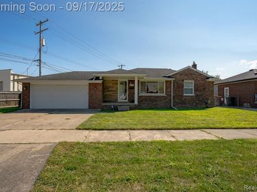 21258 Bon Brae Street, St. Clair Shores, MI 48081