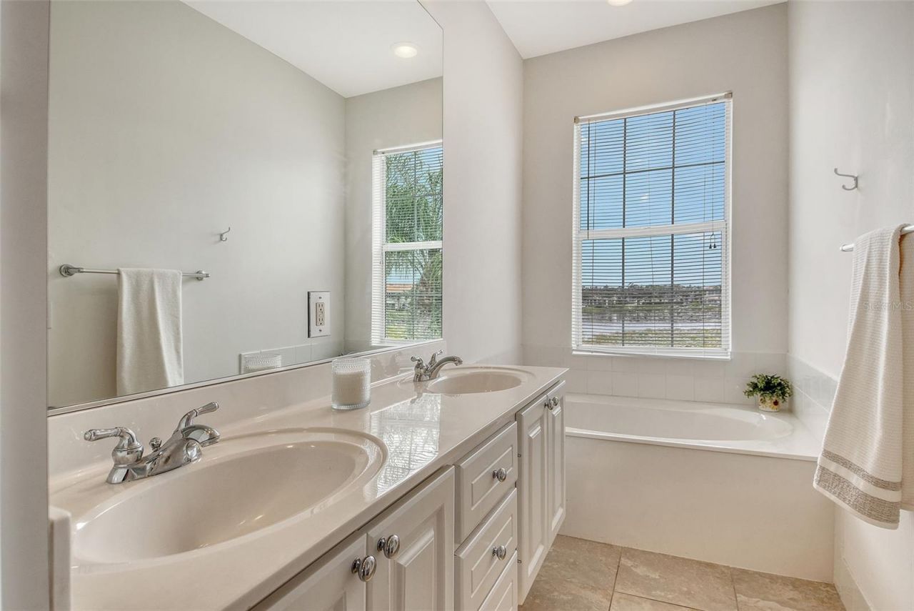 1400 Burgos Drive, Sarasota, FL 34238 Photo