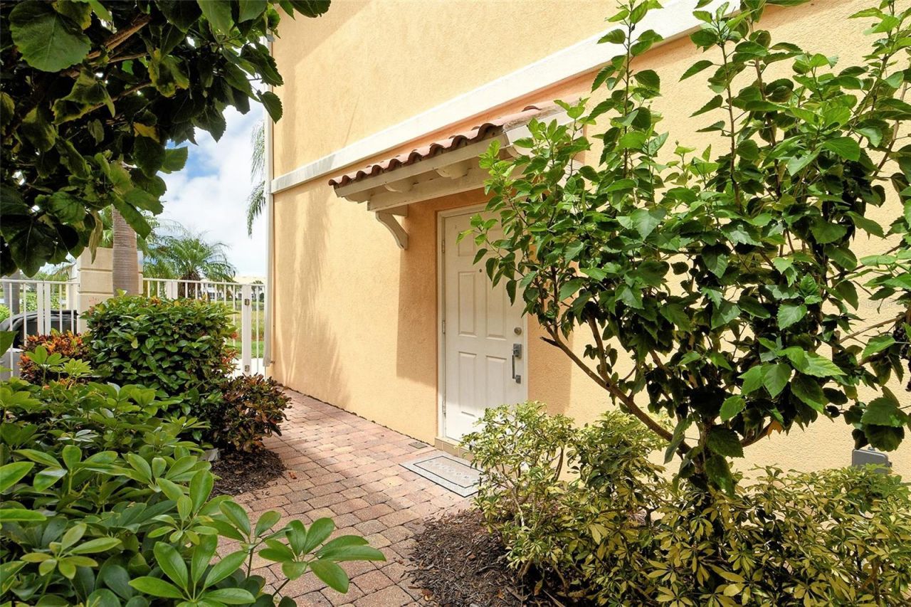 1400 Burgos Drive, Sarasota, FL 34238 Photo