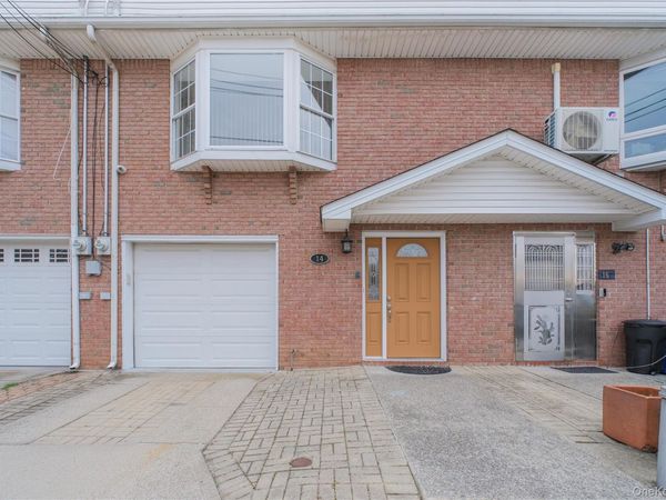 14 Ragazzi Ln, Staten Island, NY 10305