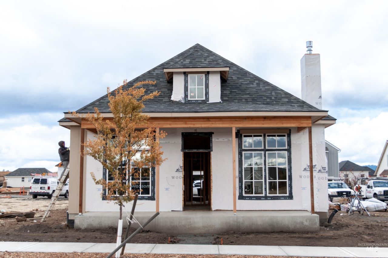 1454 Woodbury, Unit Syringa, Moscow, ID 83843 Main Photo