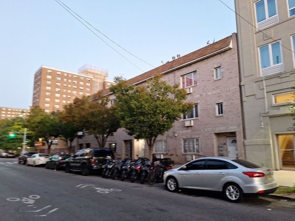 440 BLAKE Avenue, Brooklyn, NY 11212