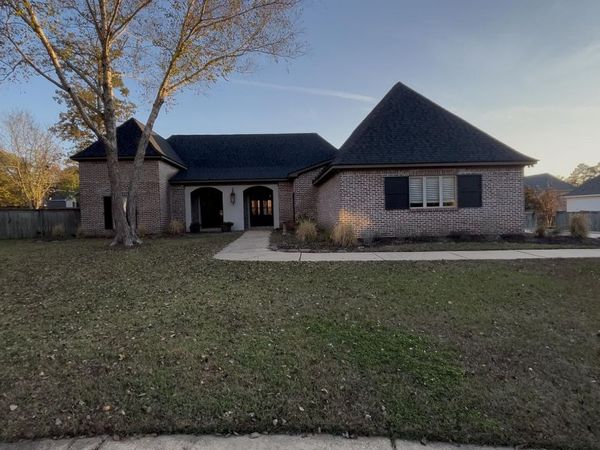 148 W Legacy Drive, Brandon, MS 39042