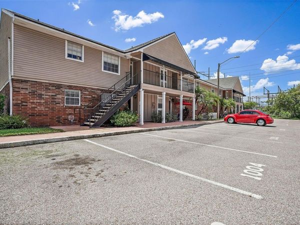 200 COUNTRY CLUB DRIVE, Unit 1001, LARGO, FL 33771