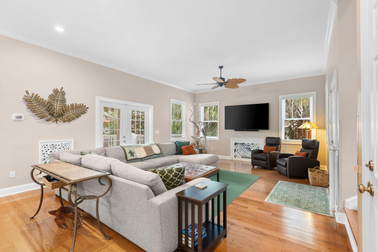 4005 Bridle Trail Drive Photo 13