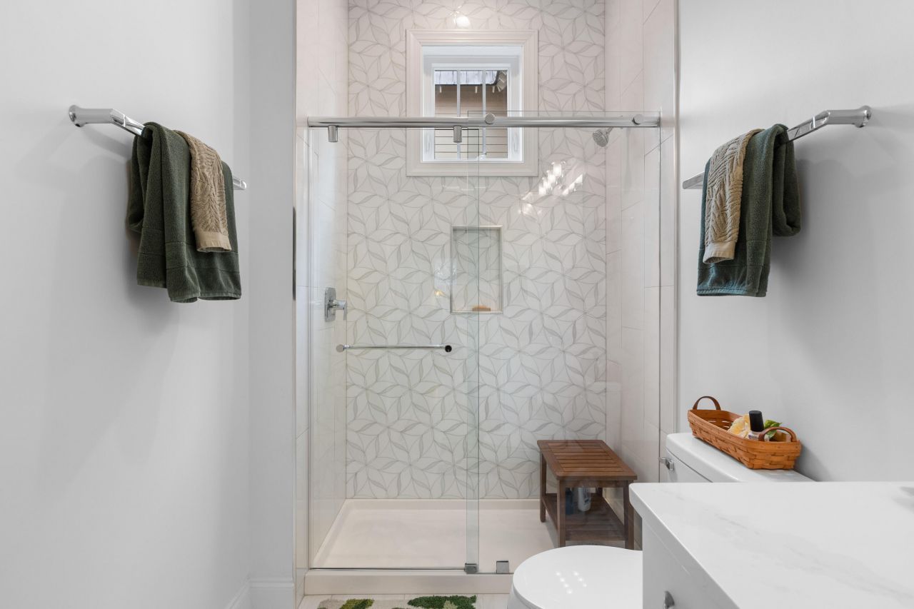 4005 Bridle Trail Drive Photo 21