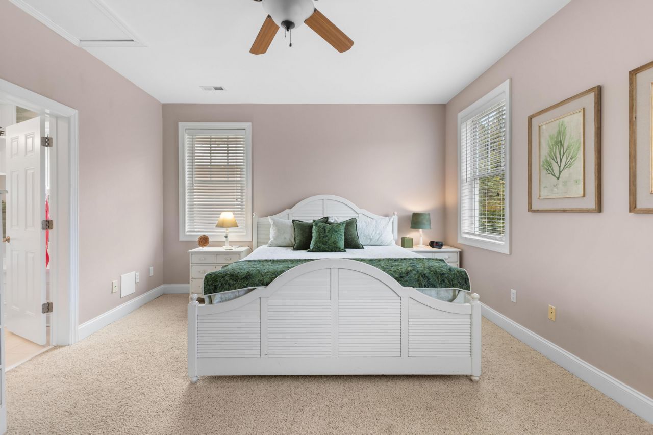 4005 Bridle Trail Drive Photo 25