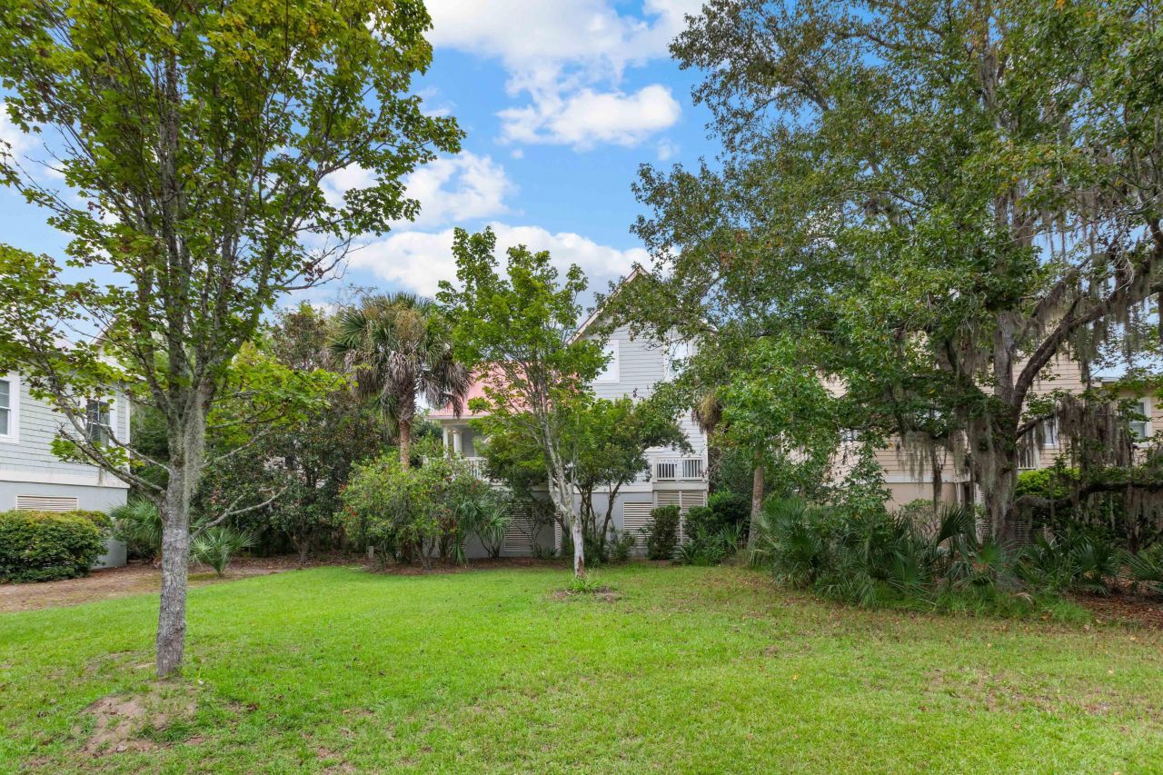 4005 Bridle Trail Drive Photo 34