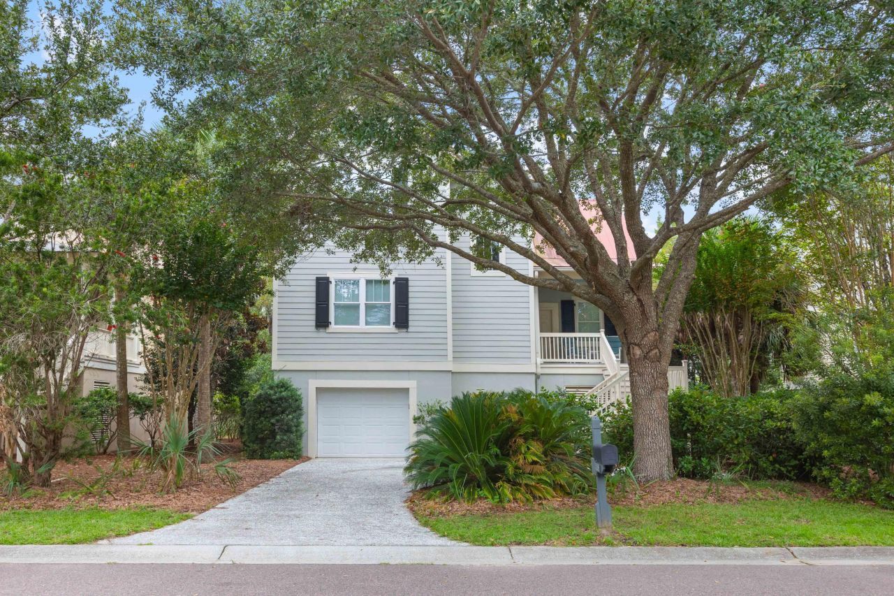 4005 Bridle Trail Drive Photo 4