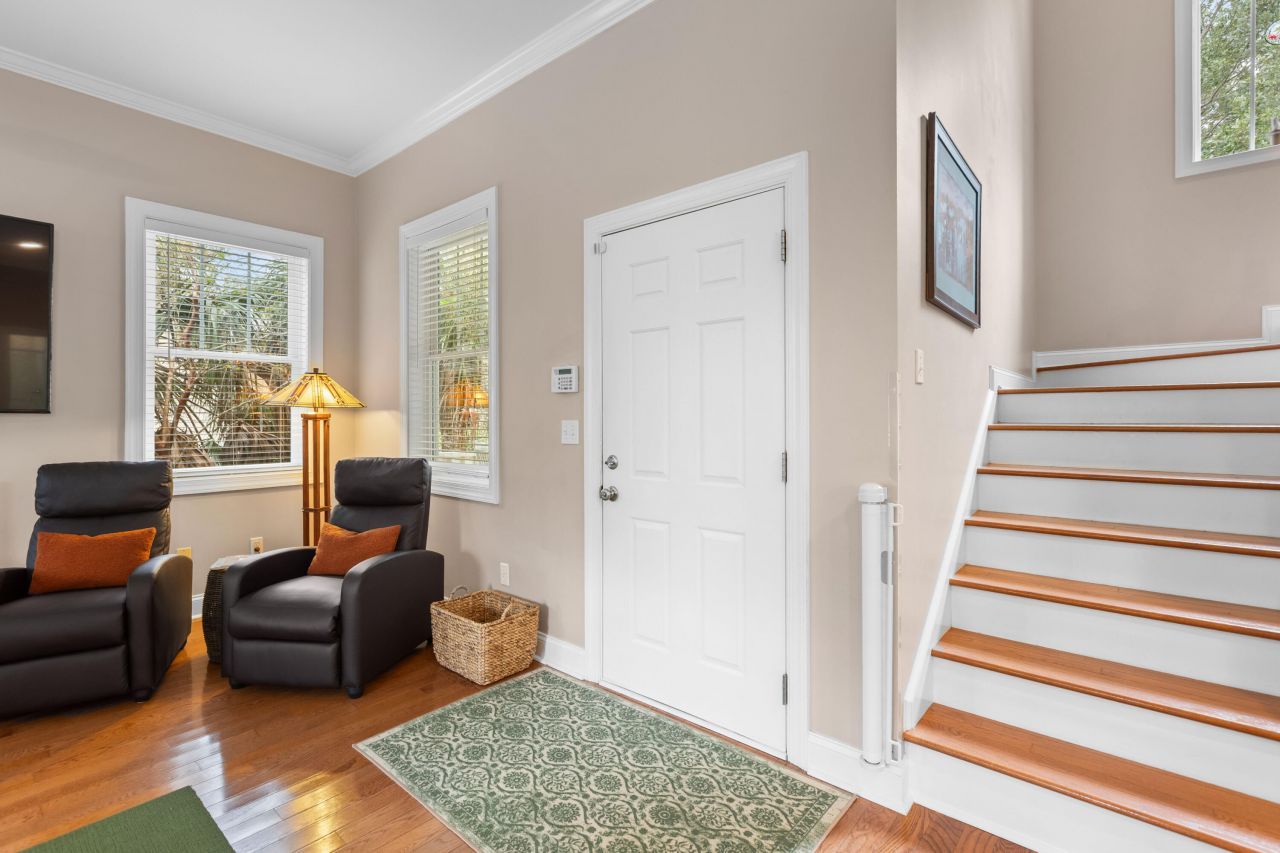 4005 Bridle Trail Drive Photo 8