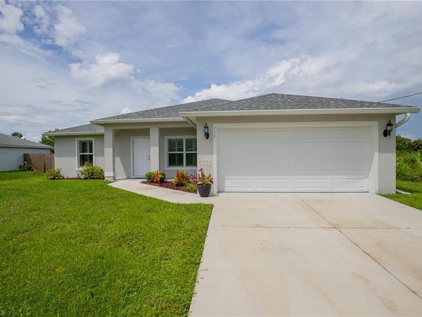 117 Paxton ST, LEHIGH ACRES, FL 33974