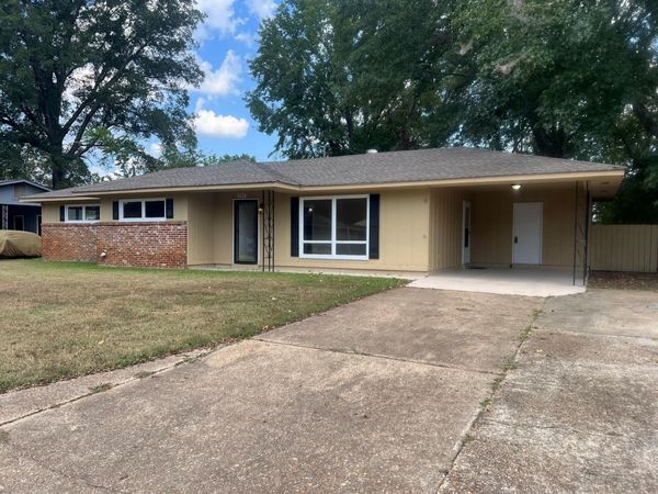 307 Vance St, Columbus, MS 39702