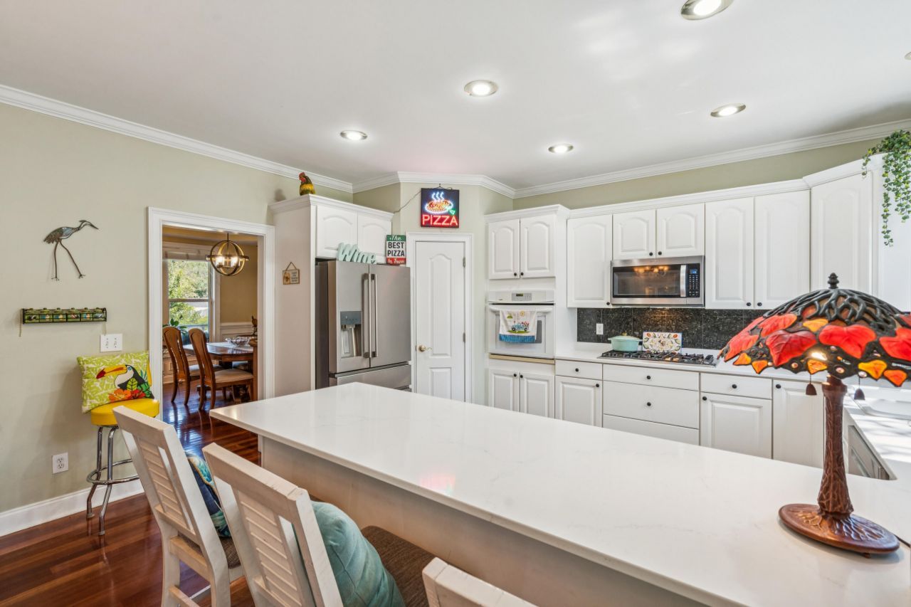 213 Harlech Way Photo 13