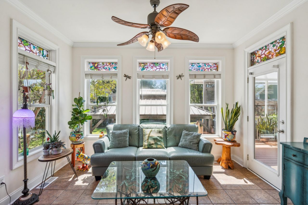 213 Harlech Way Photo 21