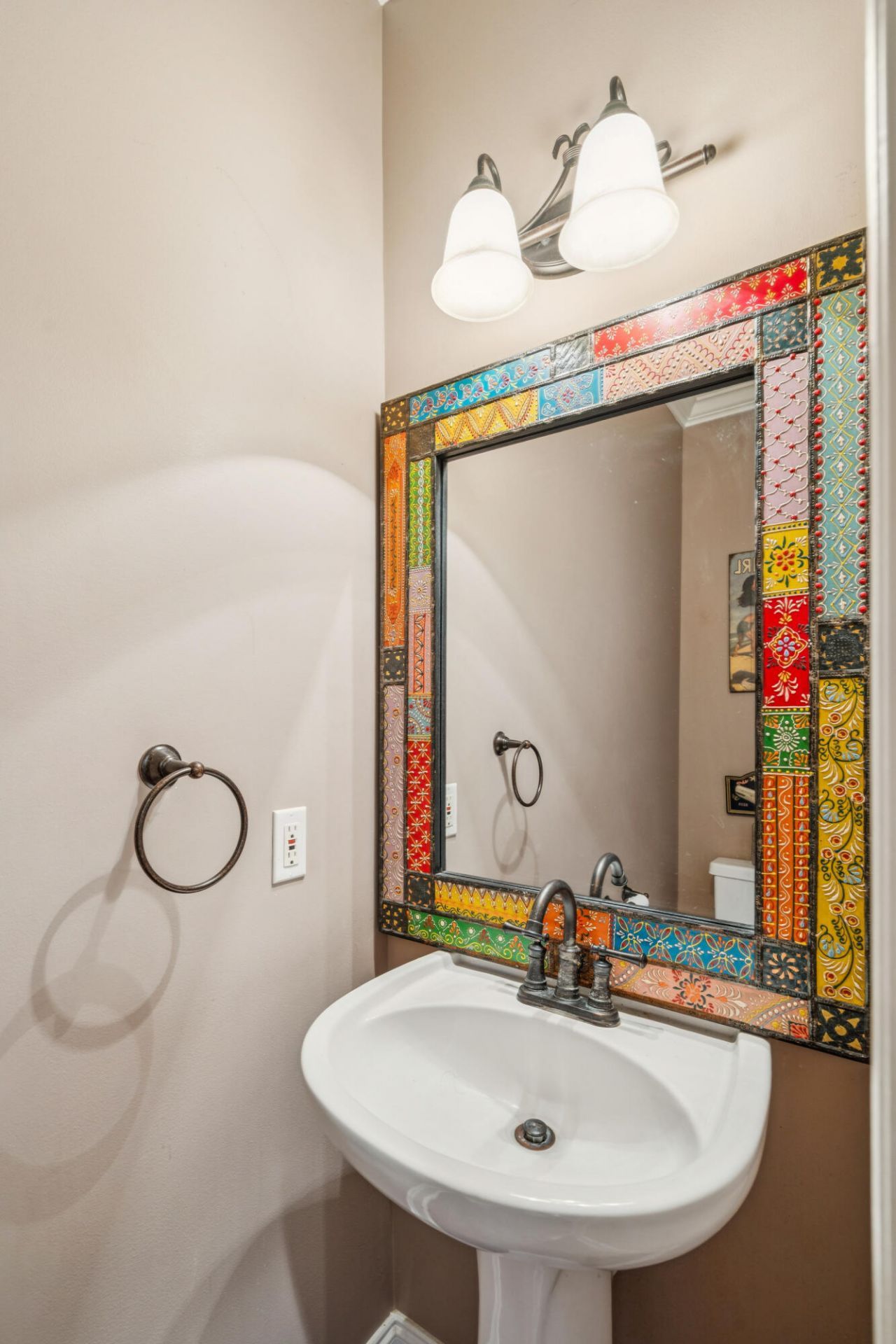 213 Harlech Way Photo 24